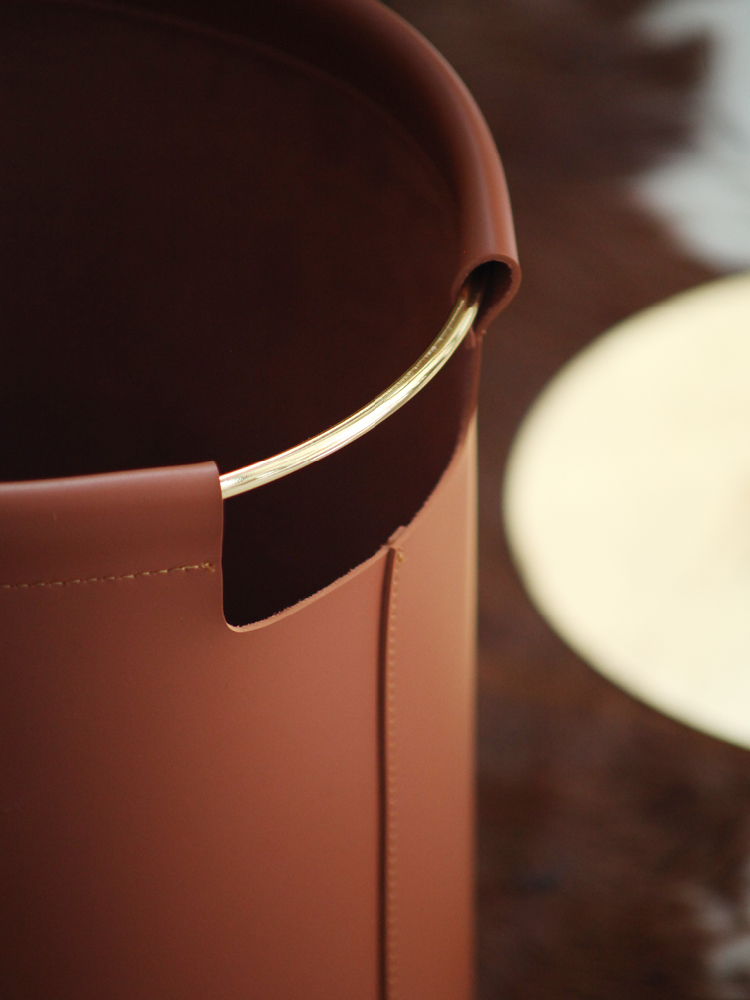 Brown Leather Storage Bucket f – обзор и цена Home Decor Hampers