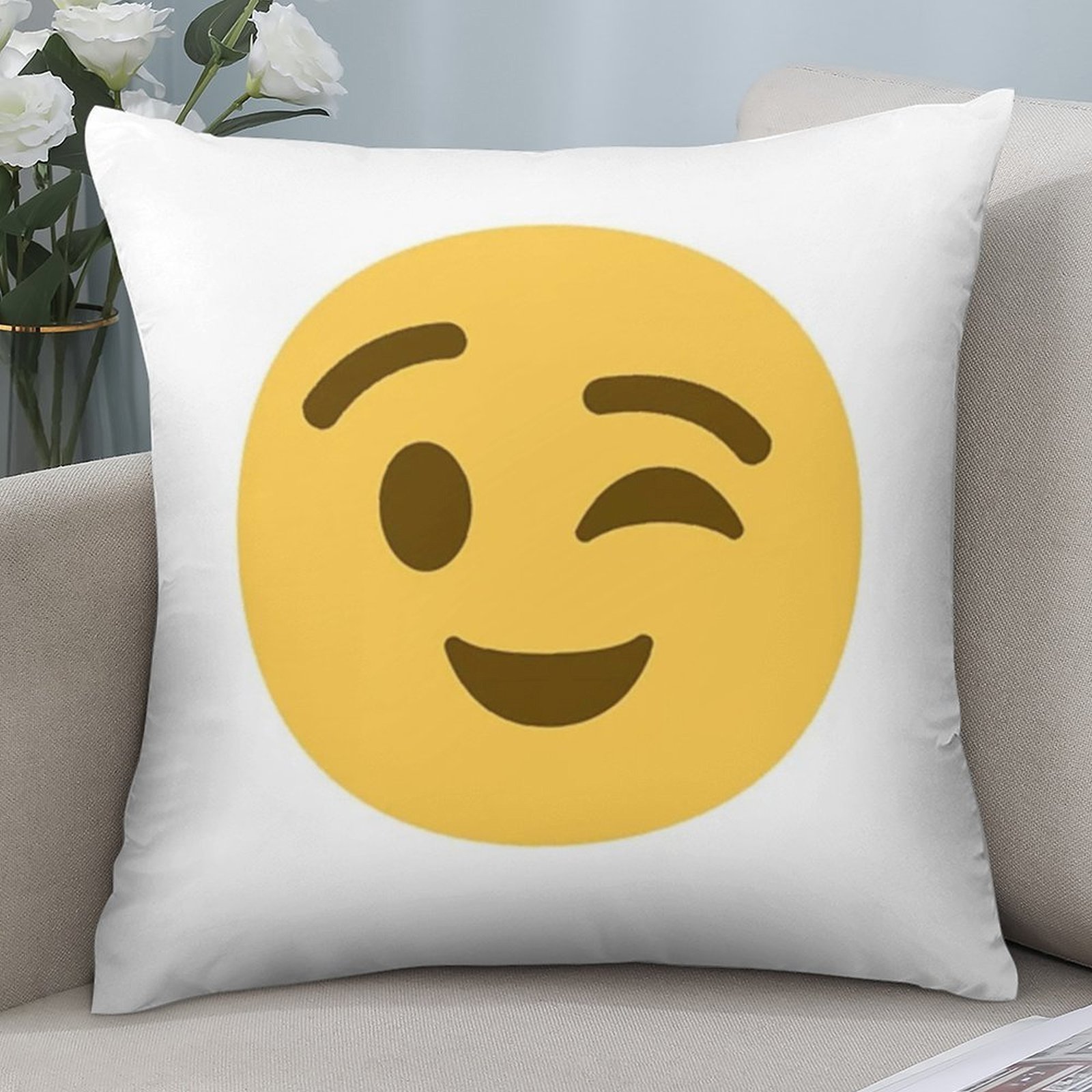 Cute Winking Emoji Pillowcase, – обзор и цена Home Decor Emoji