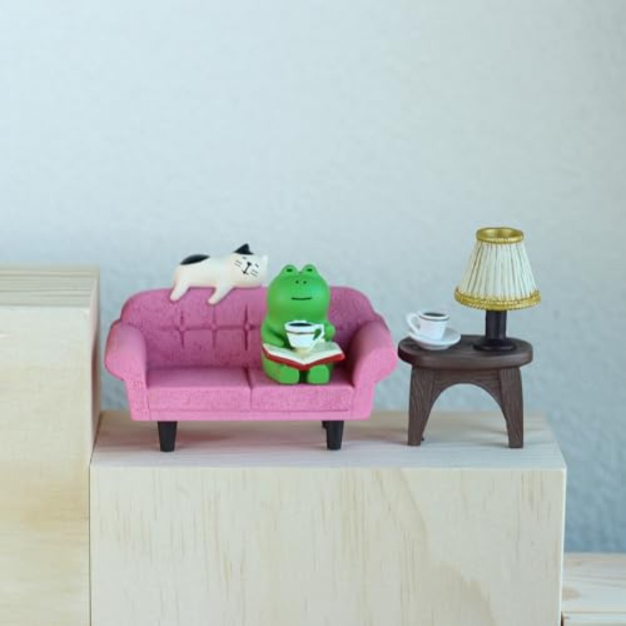 Cute Mini Frog Figurine with S – обзор и цена Home Decor Sofa